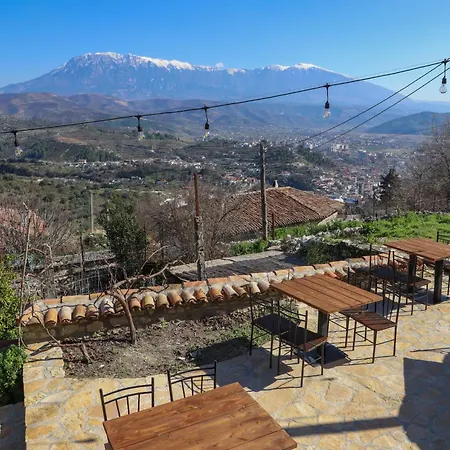 Mbrica Family - Castle Gem בראט