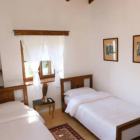 Mbrica Family - Castle Gem בית הארחה