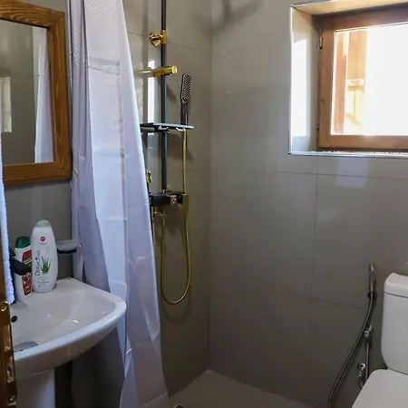 Mbrica Family - Castle Gem Guest house *