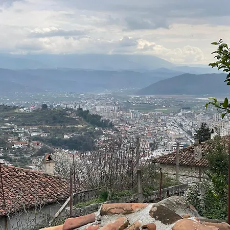 Mbrica Family - Castle Gem Pensjonat Berat