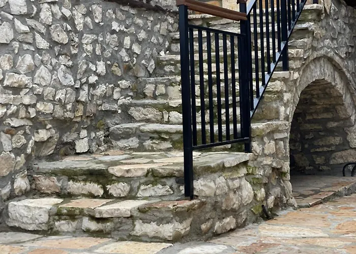 Maison d'hôtes Mbrica Family - Castle Gem *
